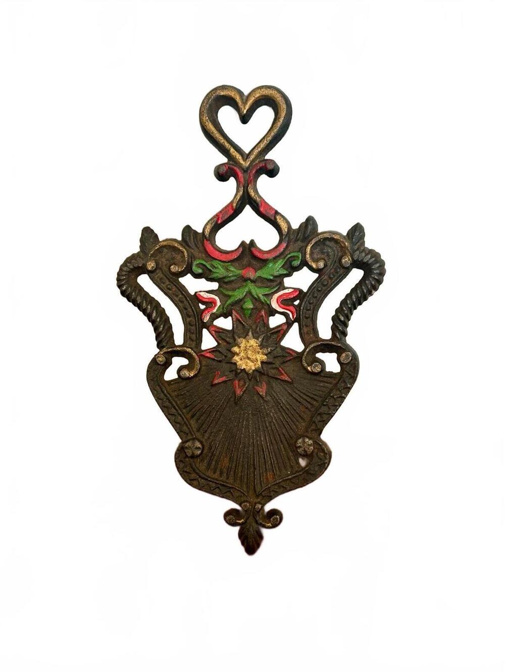Vintage Wilton Hand Painted Starburst Heart Cast Iron Footed Trivet
